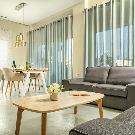 Appartement Sisomar With Private Pool, By Zantewize Gaitani