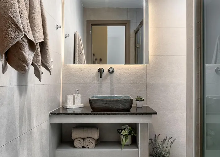 Sisomar With Private Pool, By Zantewize Daire *