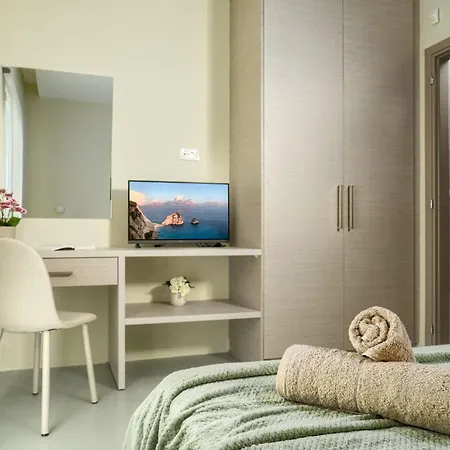 Sisomar With Private Pool, By Zantewize Gaitani